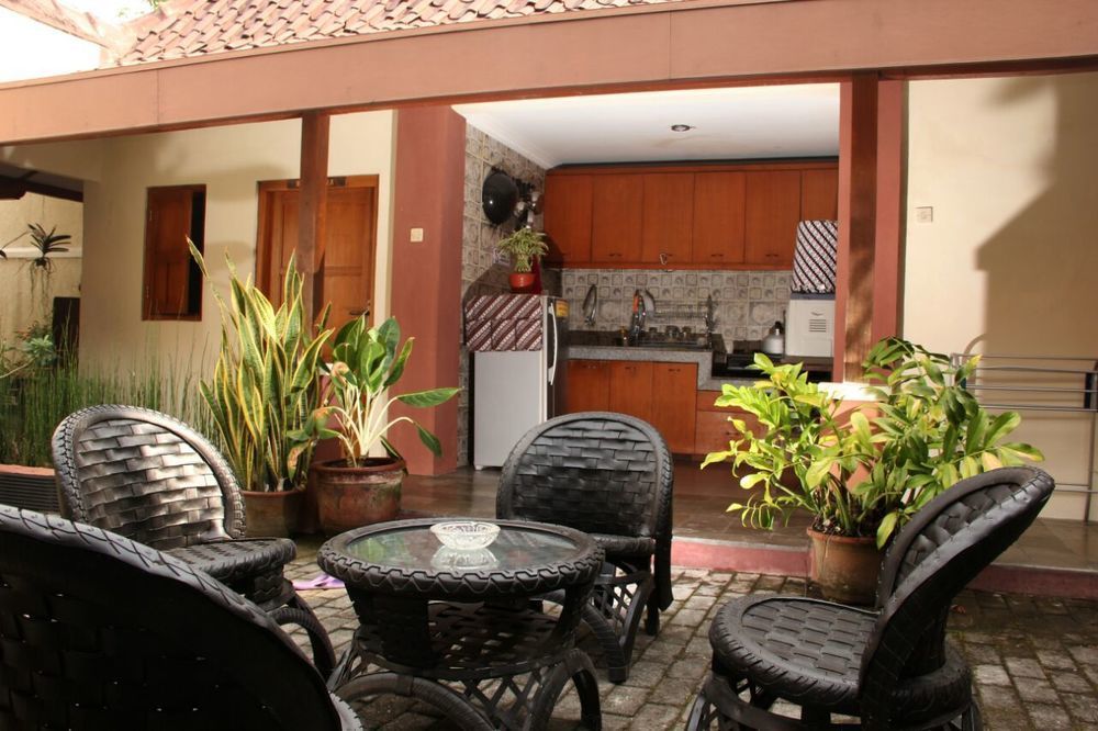 Pamularsih Homestay Yogyakarta Extérieur photo