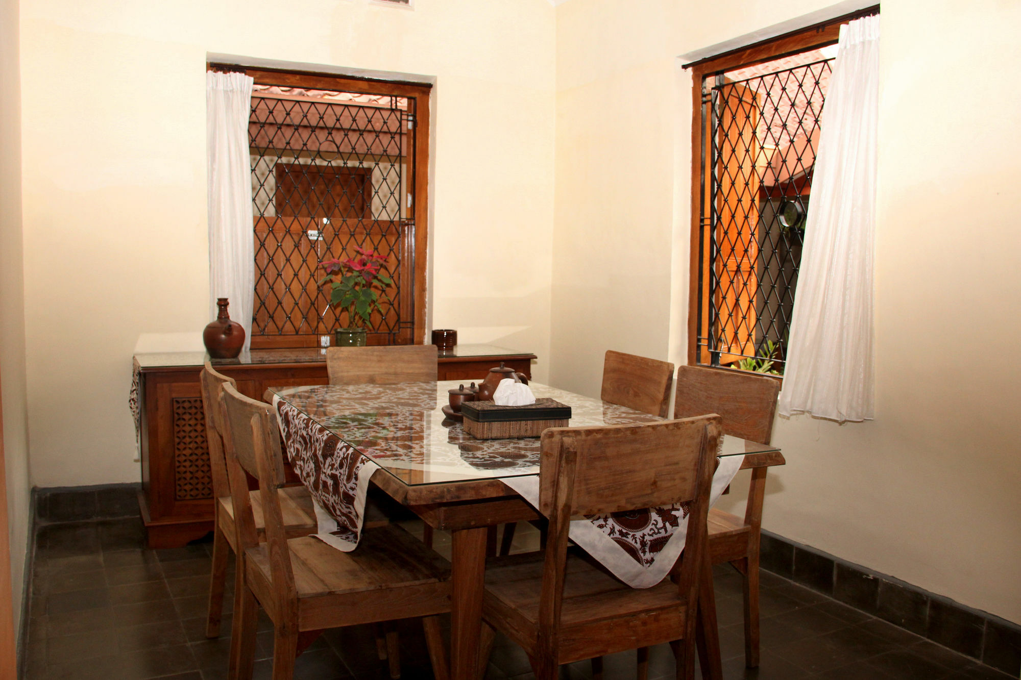 Pamularsih Homestay Yogyakarta Extérieur photo